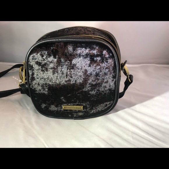 Madden girl crossbody pursue - Picture 3 of 3